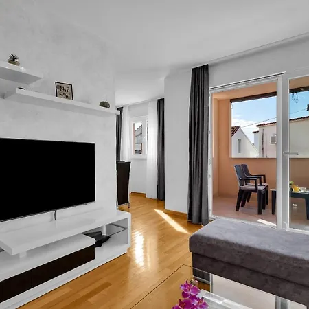 Apartment Linea *