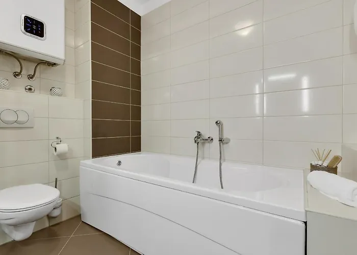 Linea * Макарська